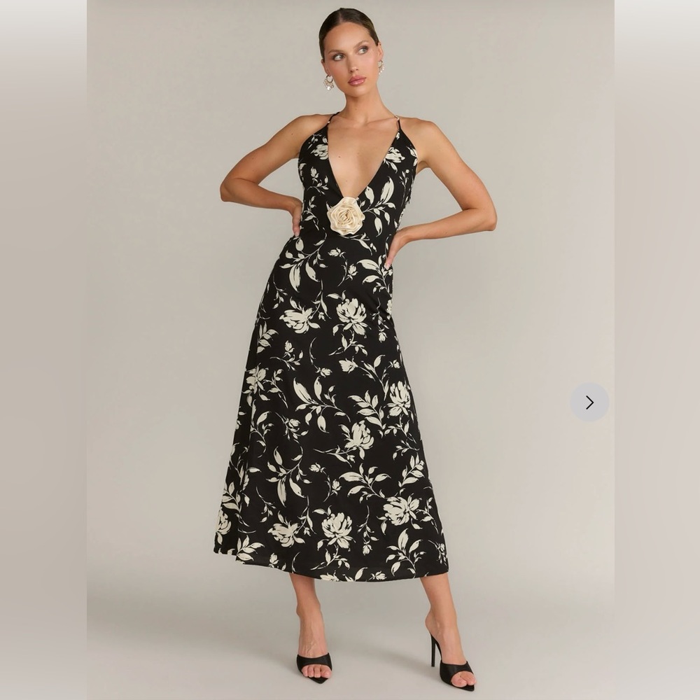 Fore Collection Plunge V-Neck Rosette Black and Cream Floral Maxi Dress